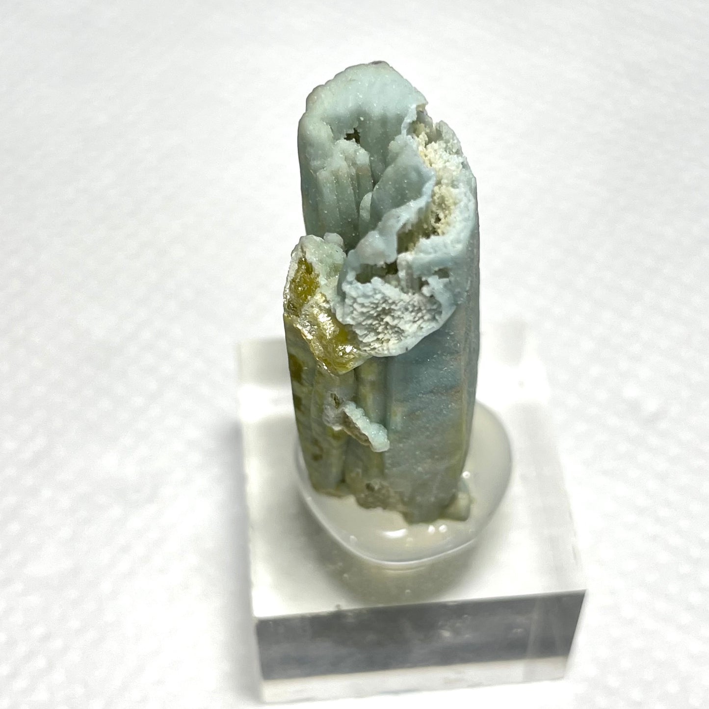 Plumbogummite, Mine de Yangshuo, Guilin, Guangxi, Chine