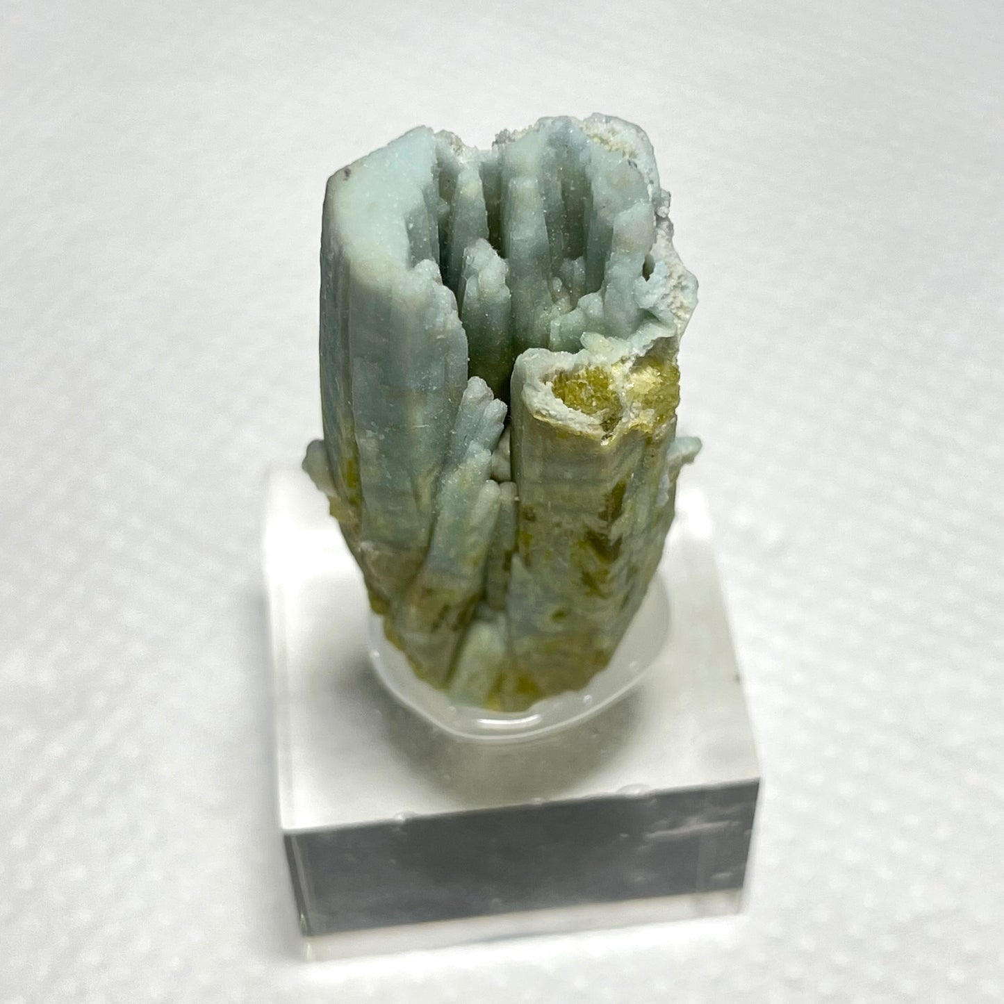 Plumbogummite, Mine de Yangshuo, Guilin, Guangxi, Chine