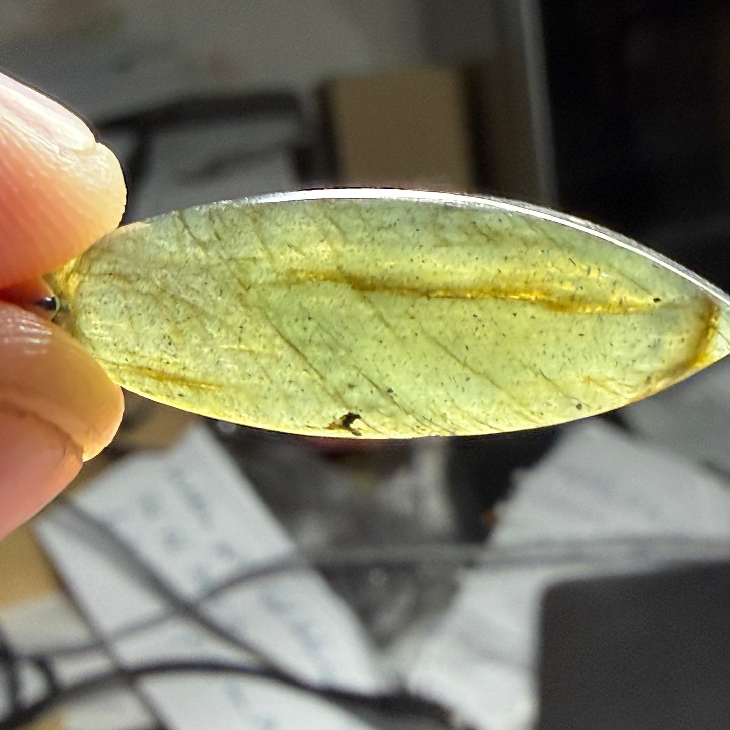 Pendentif cabochon Labradorite de Madagascar