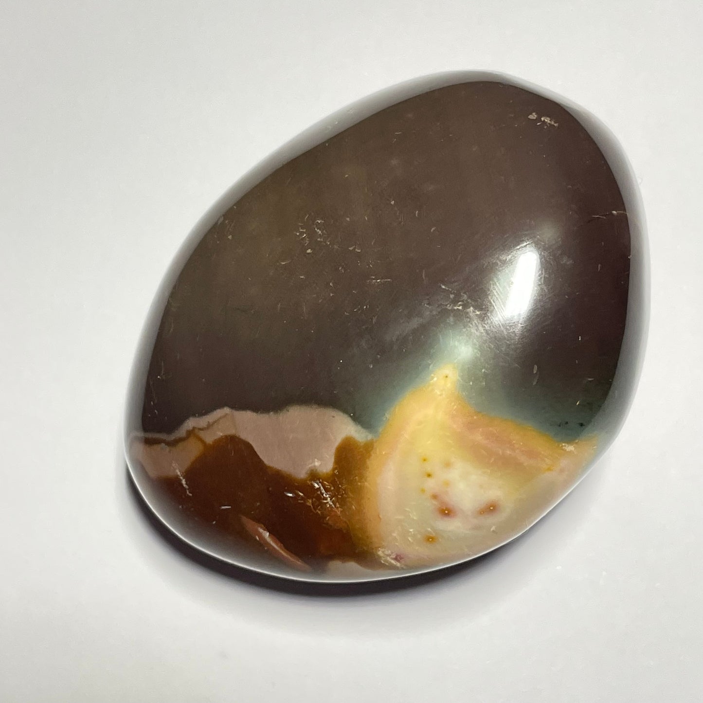 Jaspe Impérial de Madagascar, galet de grande taille