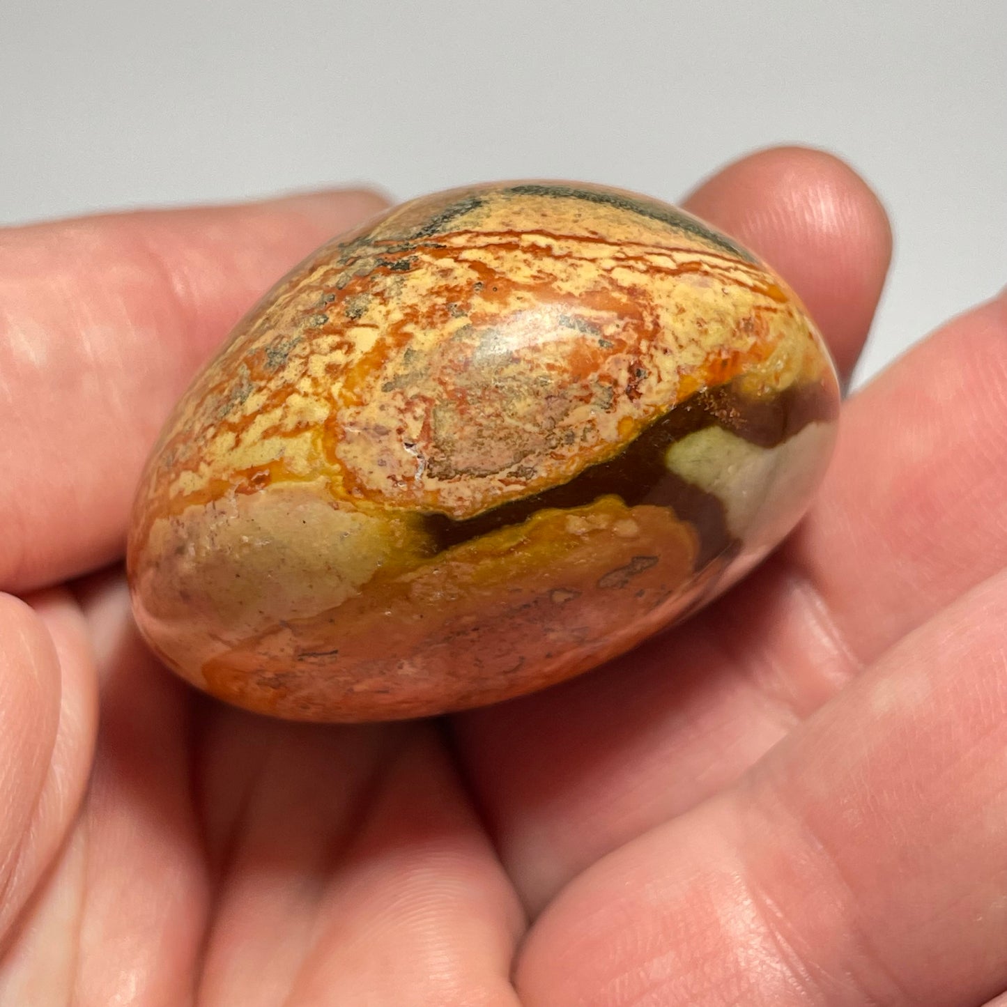 Jaspe Impérial de Madagascar, galet de grande taille