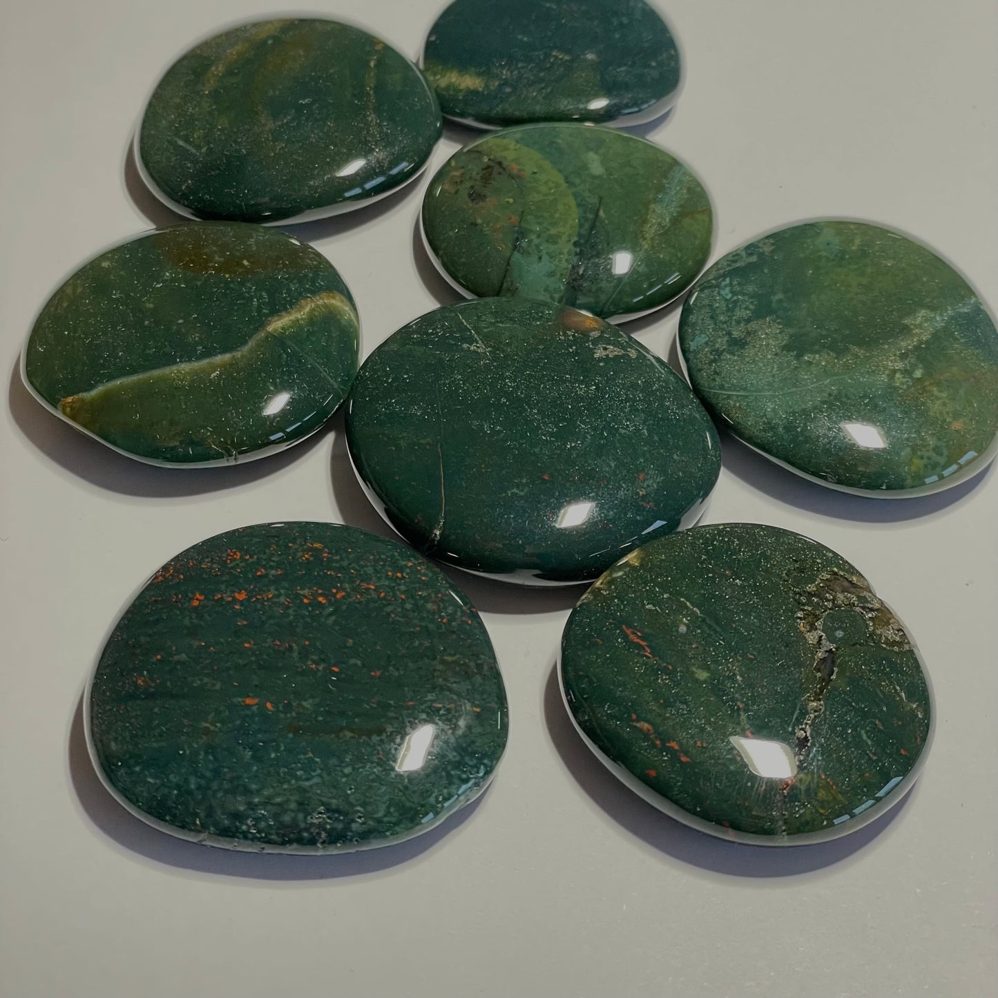 Héliotrope vert, galet plat
