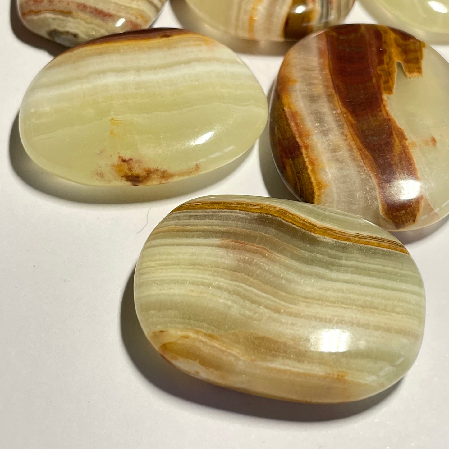 Onyx du Pakistan, galet plat