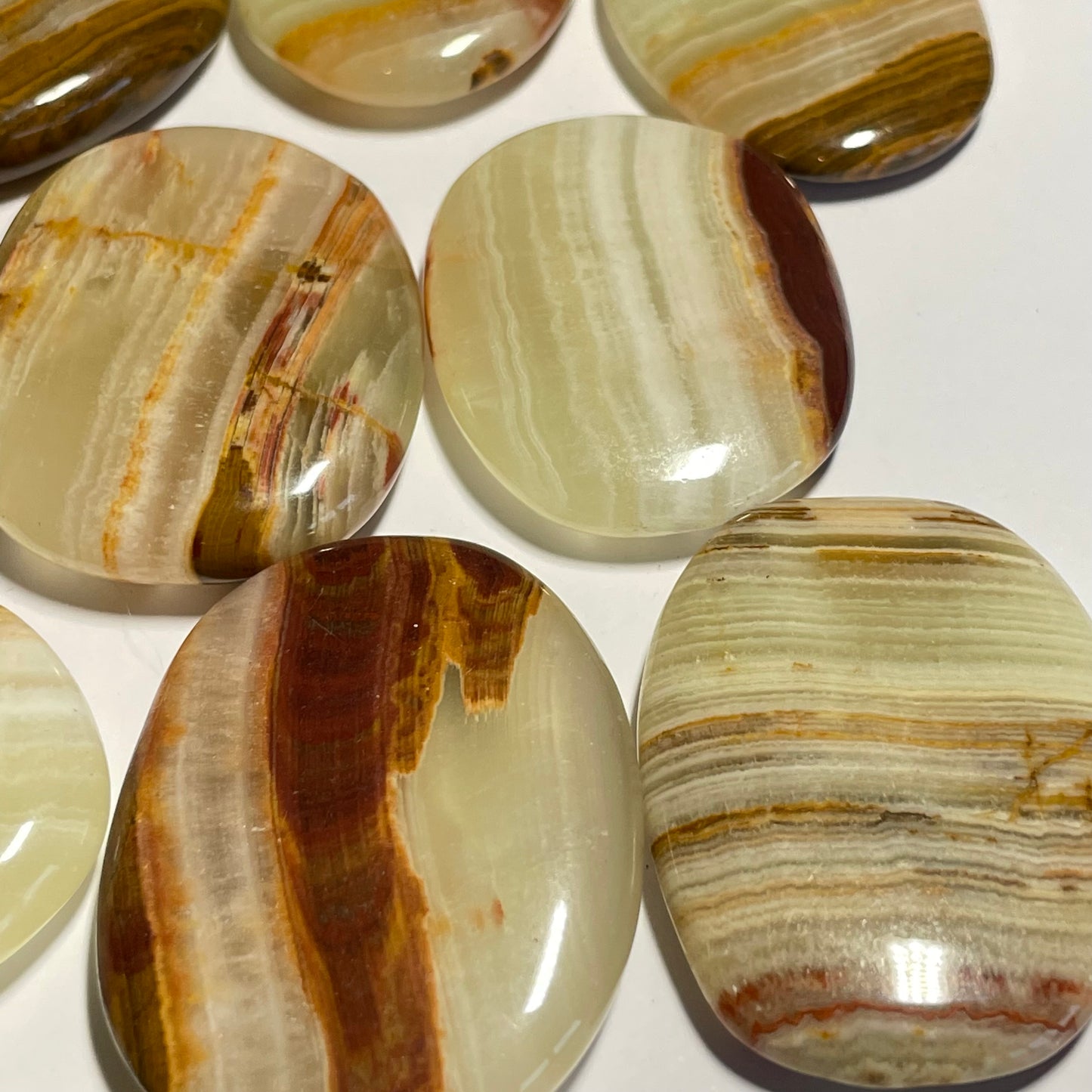 Onyx du Pakistan, galet plat