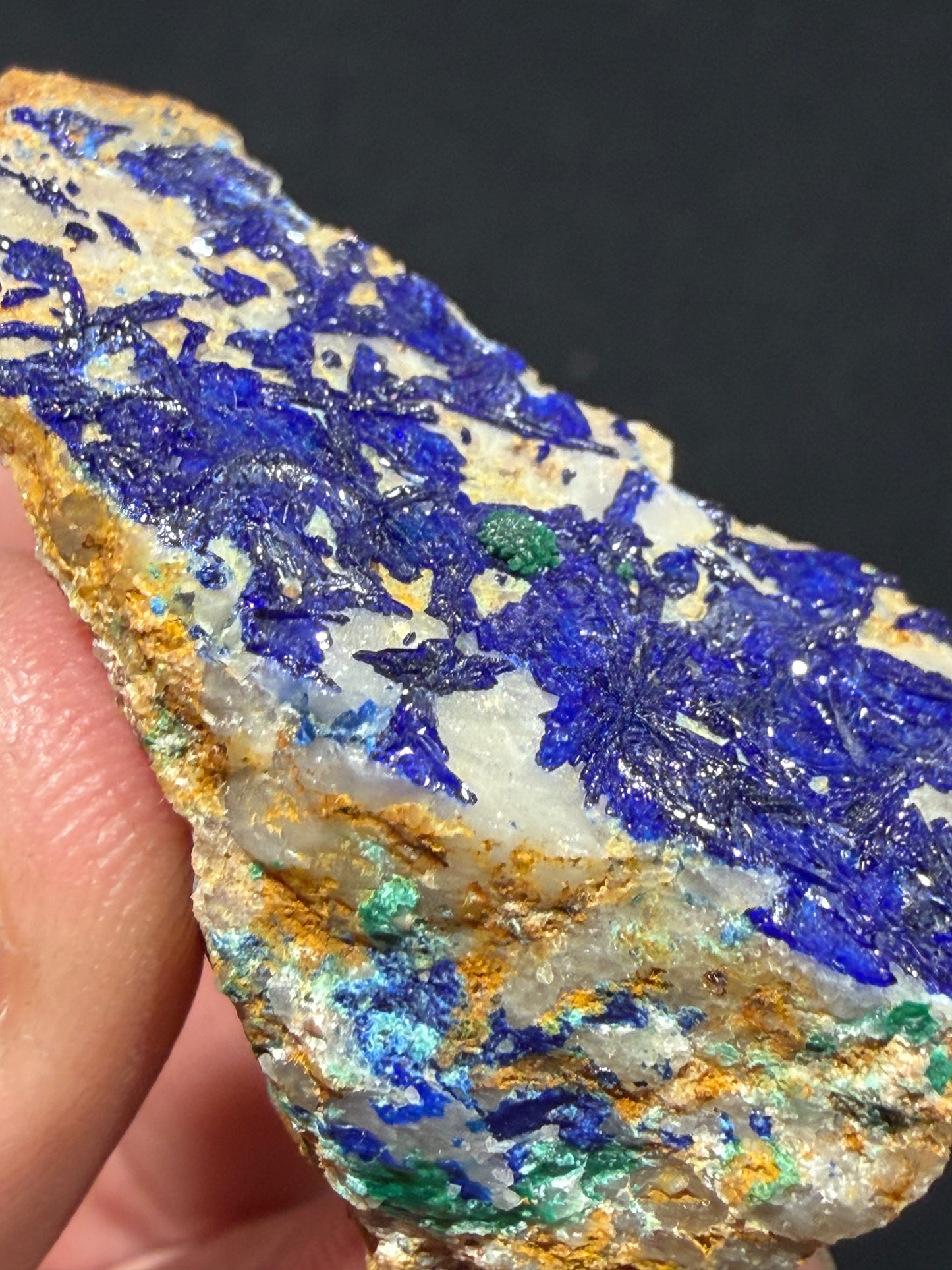 Azurite de Cap Garonne dans le Var