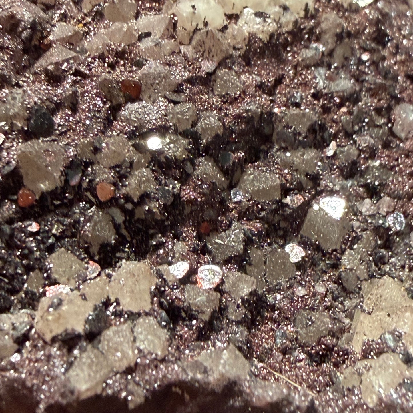 Hématite sur Quartz de Sainte Marie aux Mines, Alsace