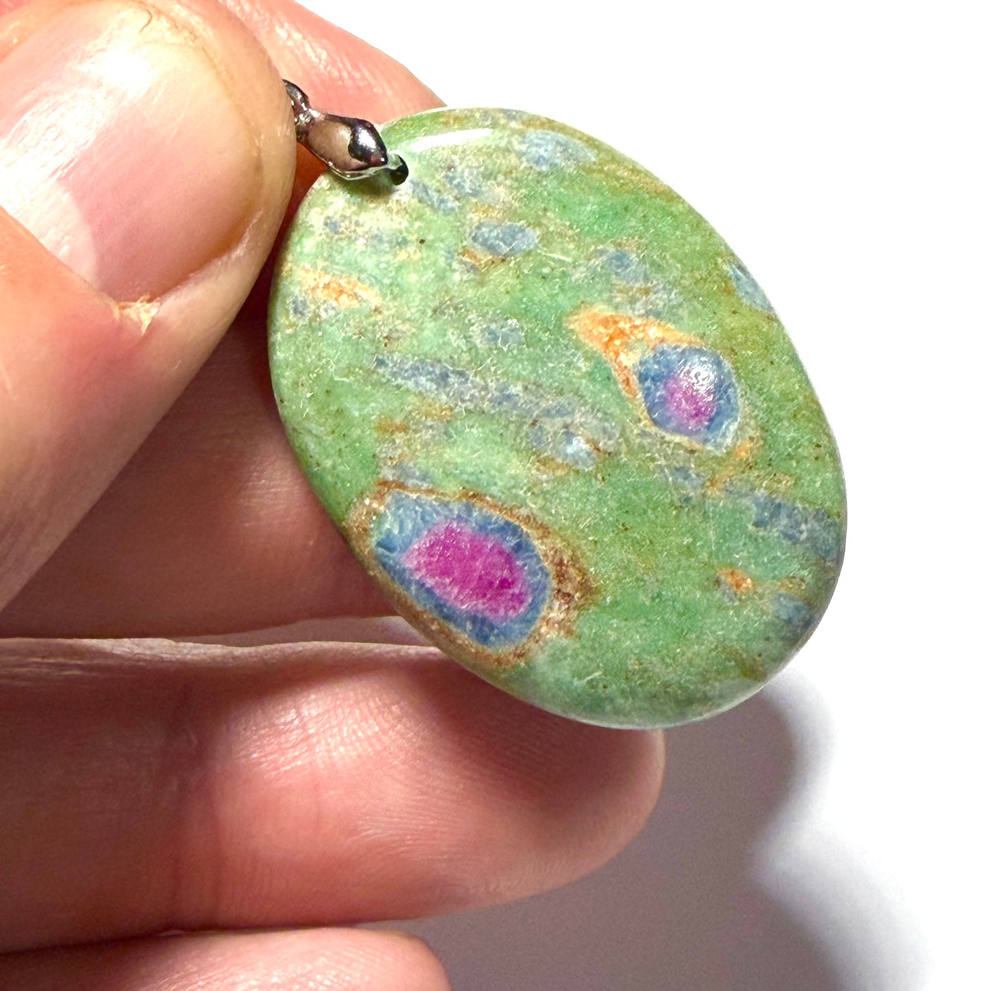 Pendentif cabochon Rubis sur Fushite