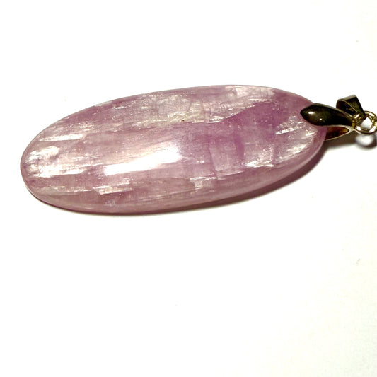 Pendentif cabochon Lépidolite